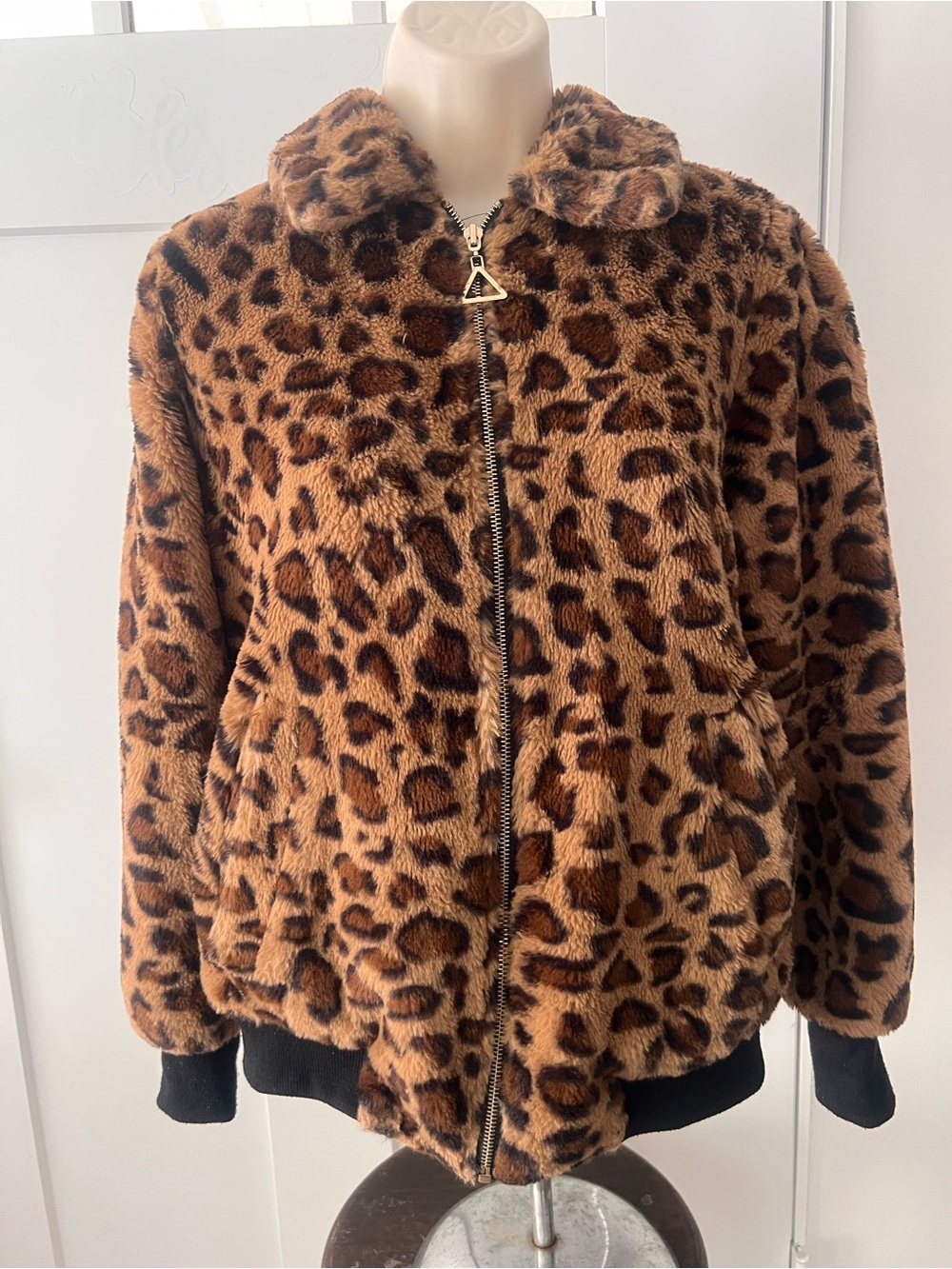Leopard Faux Fur Bomber Jacket - Brown